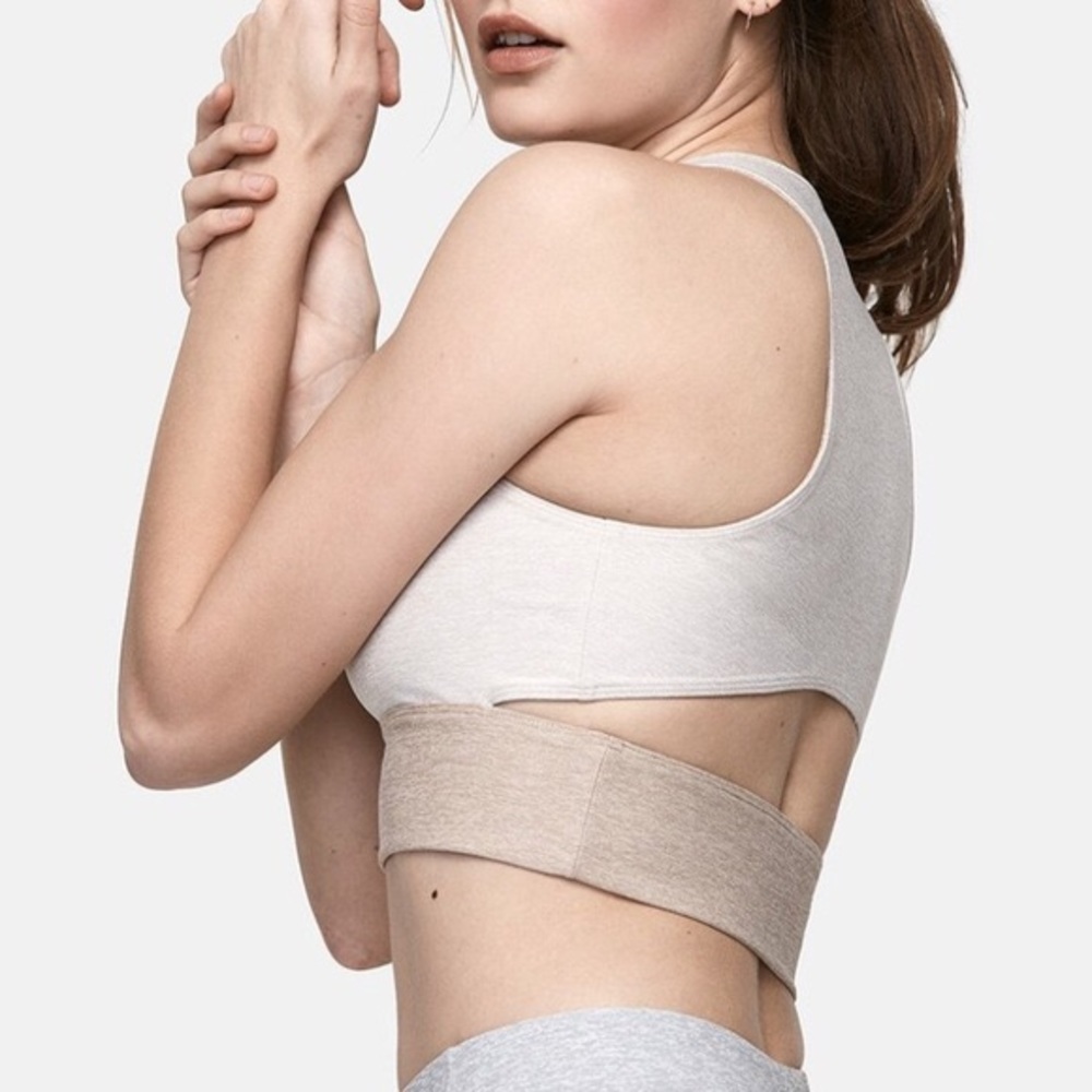 EVERYTHING MUST GO!! Outdoor voices tri-tone crop